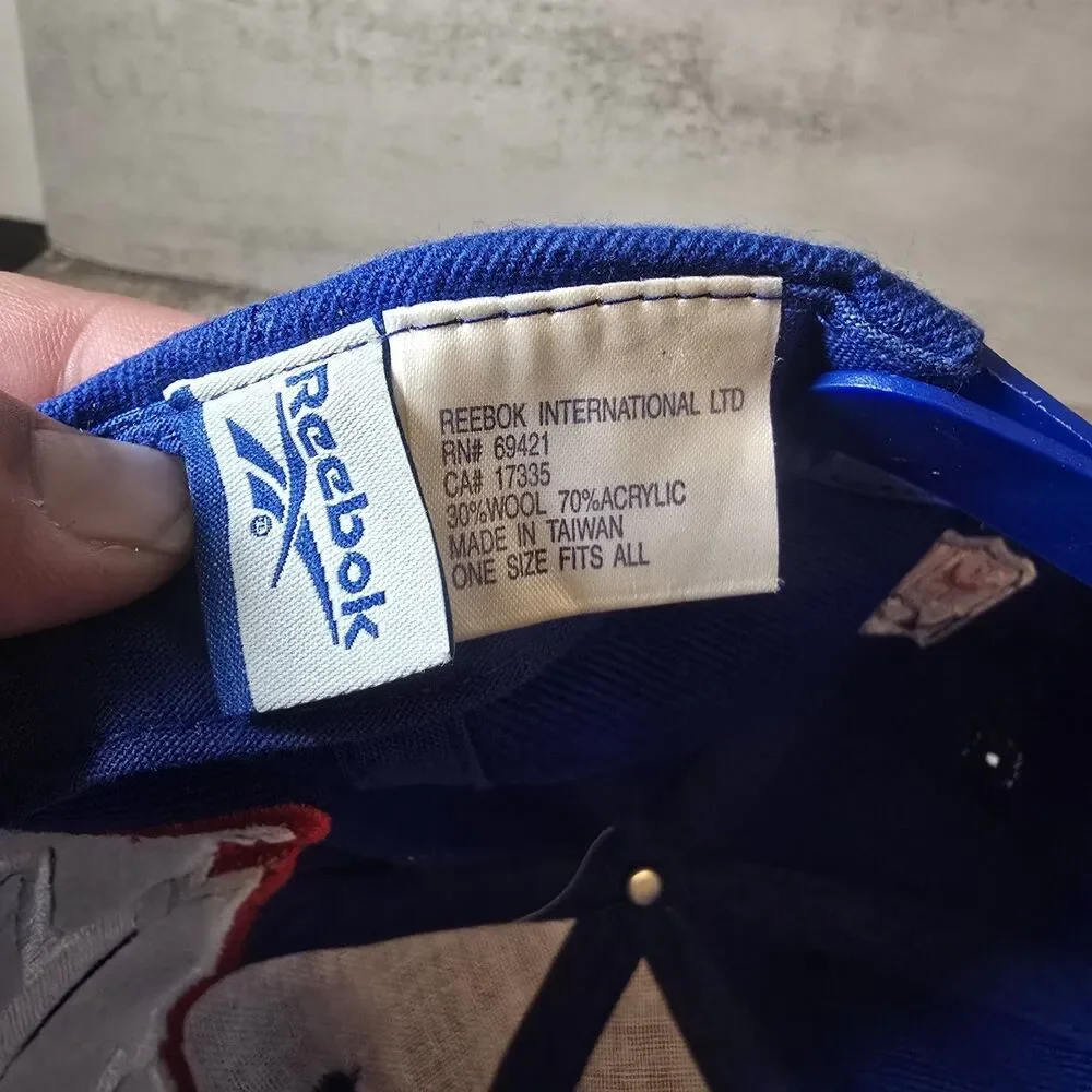 Vintage 90s Reebok New York Giants Snapback Hat Cap NFL Pro Line Wool Blue Red - Picture 6 of 7